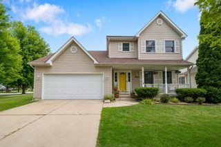 400 Edith Court, Crown Point, IN 46307