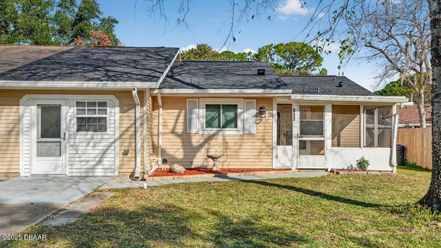 1045 Amber Circle, Port Orange, FL 32129