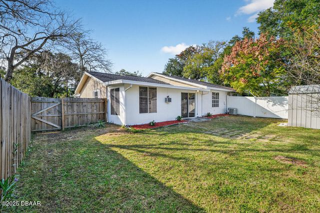 1045 Amber Circle, Port Orange, FL 32129