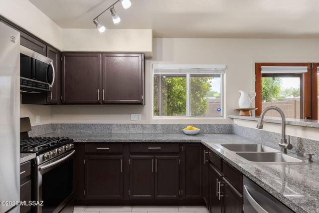 3462 N Applewood Drive, Tucson, AZ 85712