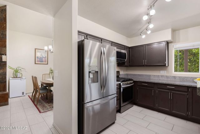 3462 N Applewood Drive, Tucson, AZ 85712