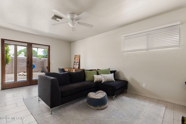 3462 N Applewood Drive, Tucson, AZ 85712