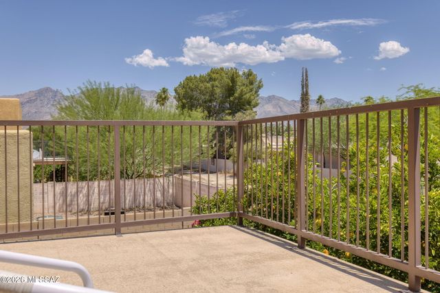 3462 N Applewood Drive, Tucson, AZ 85712