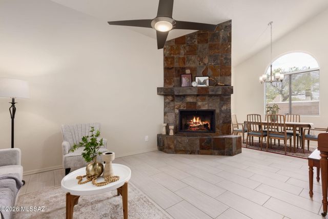 3462 N Applewood Drive, Tucson, AZ 85712