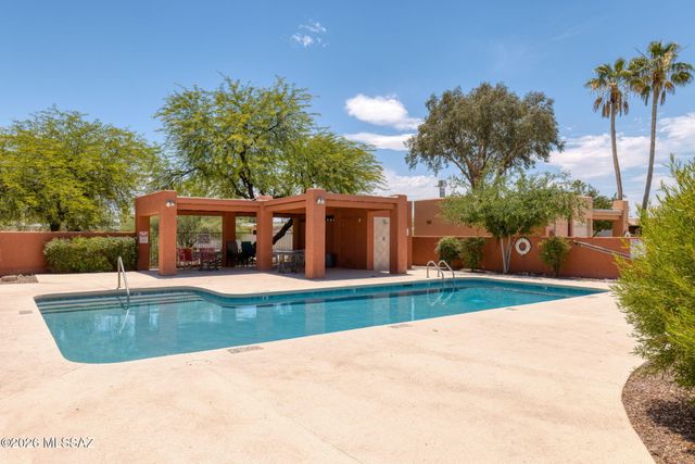 3462 N Applewood Drive, Tucson, AZ 85712