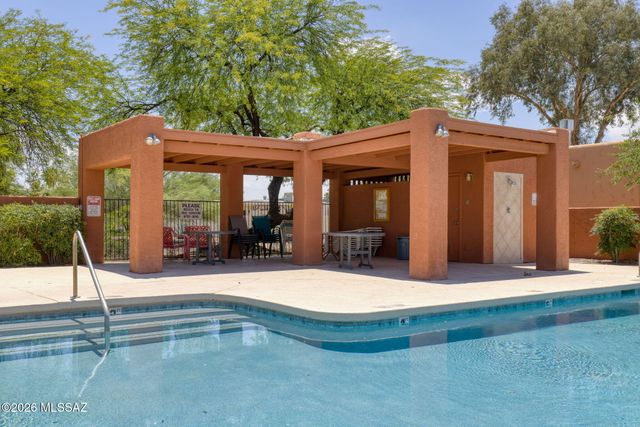 3462 N Applewood Drive, Tucson, AZ 85712