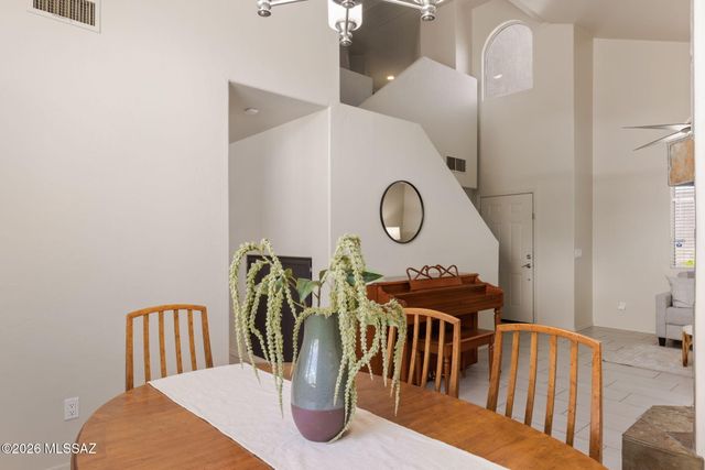 3462 N Applewood Drive, Tucson, AZ 85712