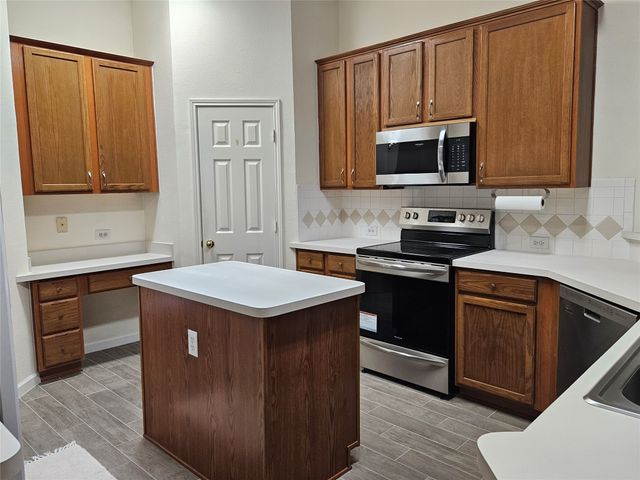 3406 Lake Highlands Drive, Rowlett, TX 75088