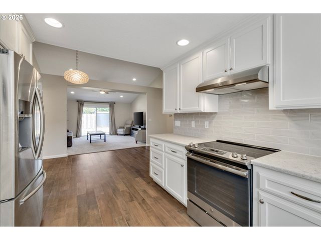 12861 MARYSVILLE Ln, Oregon City, OR 97045