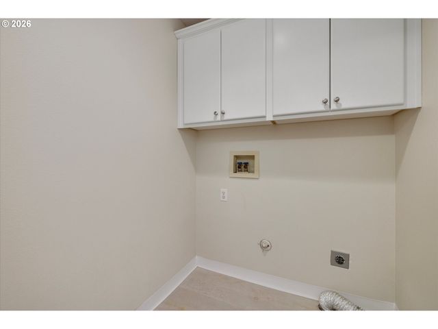 12861 MARYSVILLE Ln, Oregon City, OR 97045