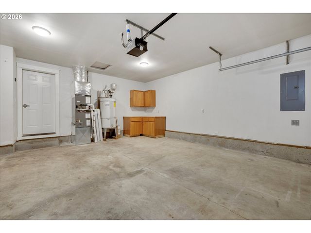 12861 MARYSVILLE Ln, Oregon City, OR 97045