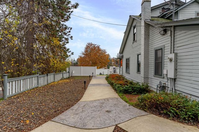 600 NW Elm Street, Grants Pass, OR 97526