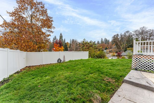 600 NW Elm Street, Grants Pass, OR 97526