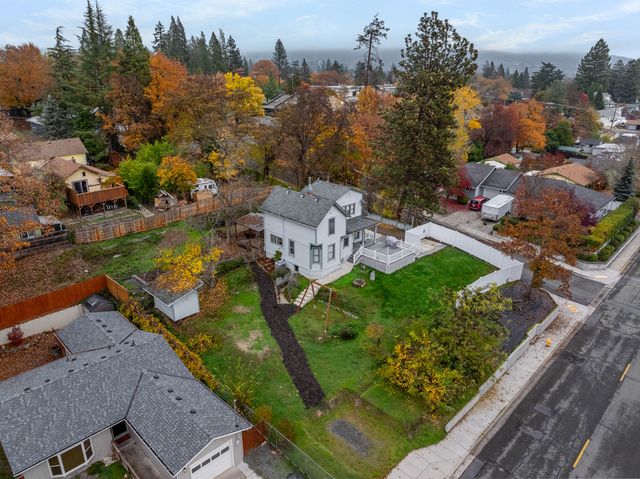 600 NW Elm Street, Grants Pass, OR 97526