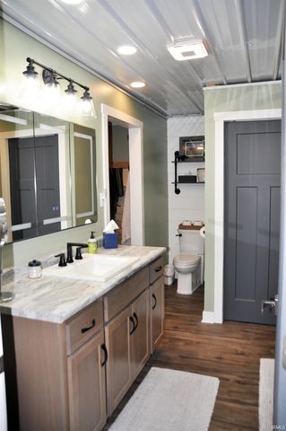 2185 W Keiser Road, Columbia City, IN 46725