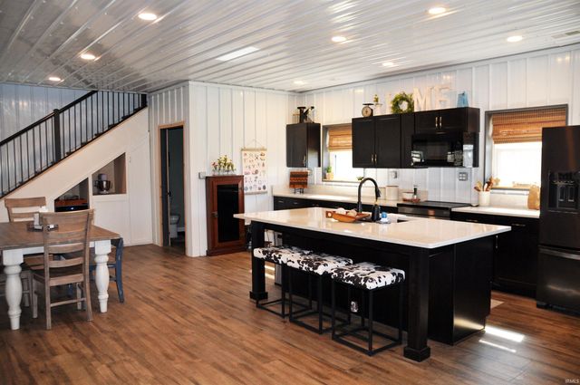 2185 W Keiser Road, Columbia City, IN 46725