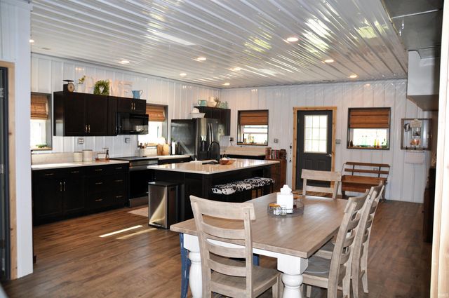 2185 W Keiser Road, Columbia City, IN 46725