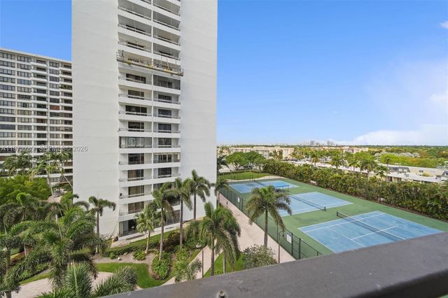 2500 Parkview Dr 812, Hallandale Beach, FL 33009