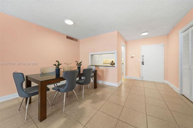 2500 Parkview Dr 812, Hallandale Beach, FL 33009