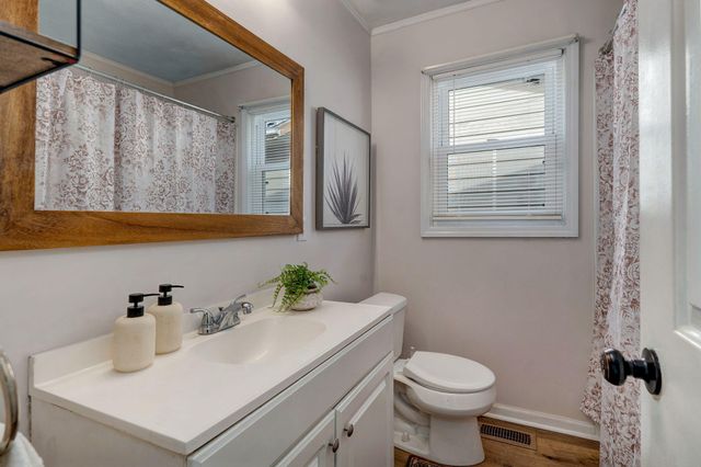 2316 S Kickapoo Avenue, Springfield, MO 65804