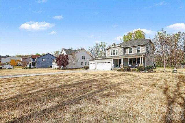 174 Country Lake Drive, Mooresville, NC 28115