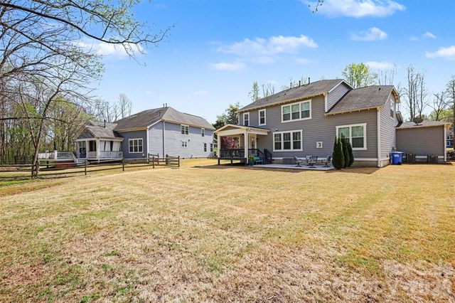 174 Country Lake Drive, Mooresville, NC 28115