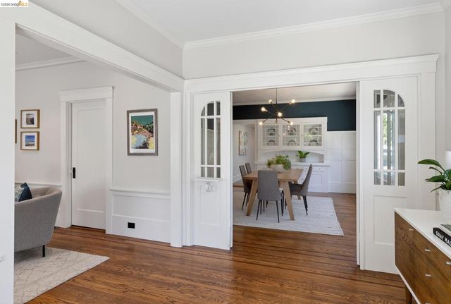 5501 Thomas Ave, Oakland, CA 94618