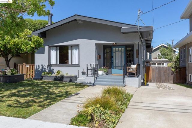 5501 Thomas Ave, Oakland, CA 94618