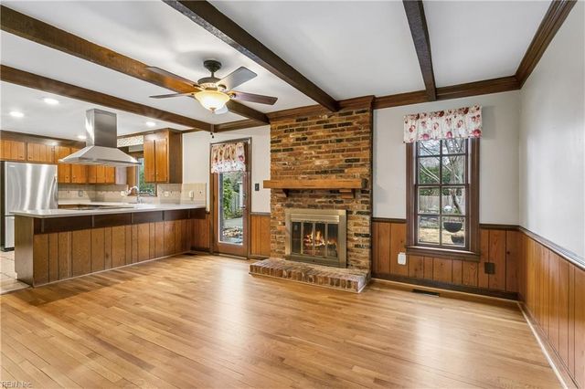 504 Meadowfield RD, Yorktown, VA 23692