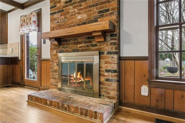 504 Meadowfield RD, Yorktown, VA 23692