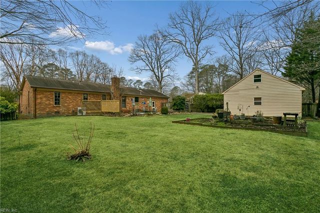 504 Meadowfield RD, Yorktown, VA 23692