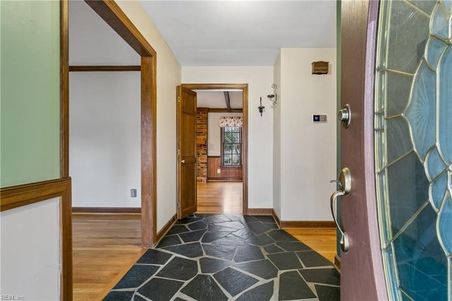 504 Meadowfield RD, Yorktown, VA 23692