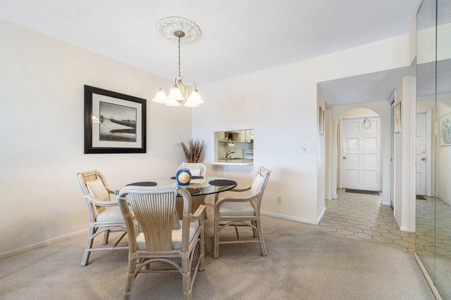 29 Yacht Club Drive 404, North Palm Beach, FL 33408