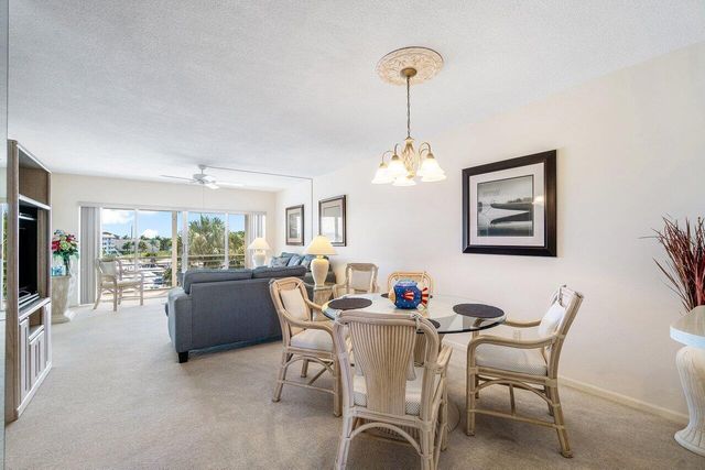 29 Yacht Club Drive 404, North Palm Beach, FL 33408