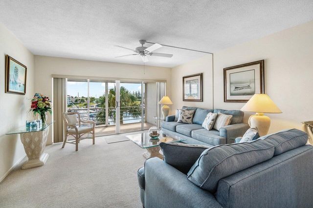 29 Yacht Club Drive 404, North Palm Beach, FL 33408
