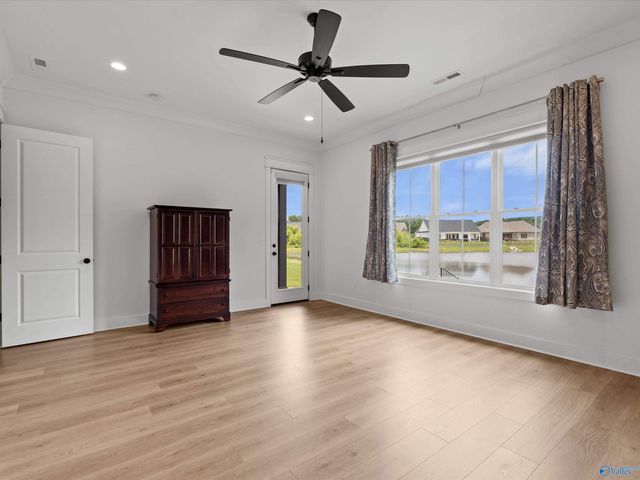 7813 Lake Walk Way, Owens Cross Roads, AL 35763