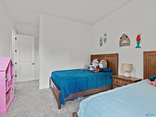 7813 Lake Walk Way, Owens Cross Roads, AL 35763