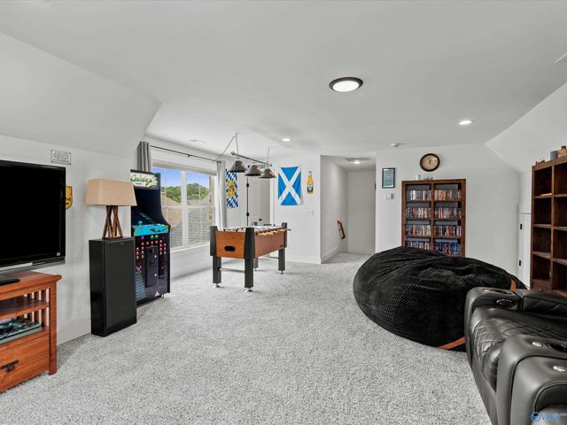 7813 Lake Walk Way, Owens Cross Roads, AL 35763
