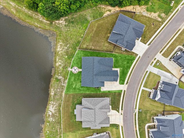 7813 Lake Walk Way, Owens Cross Roads, AL 35763