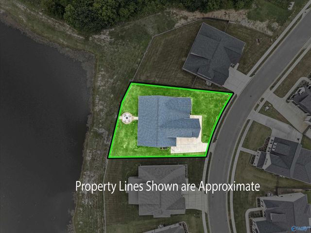 7813 Lake Walk Way, Owens Cross Roads, AL 35763