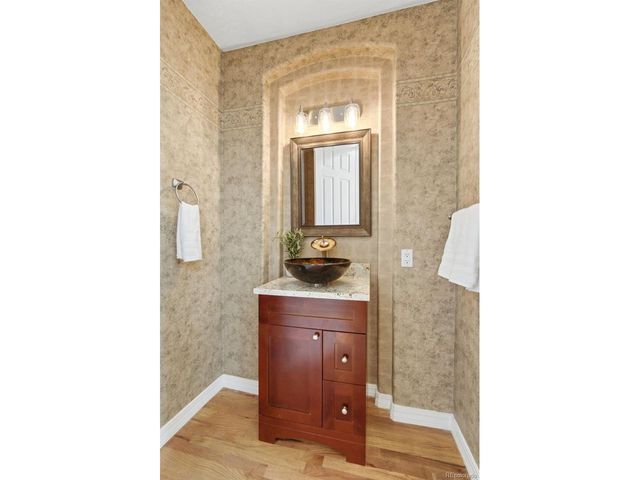 10250 Longview Dr, Lone Tree, CO 80124