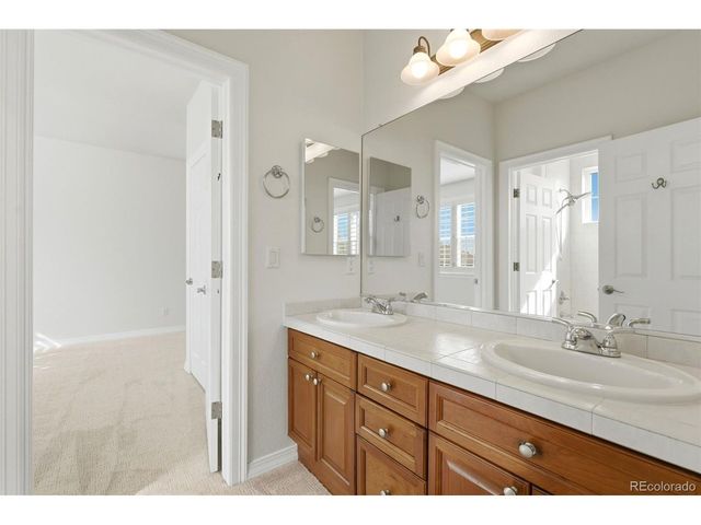 10250 Longview Dr, Lone Tree, CO 80124