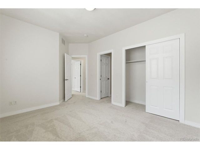 10250 Longview Dr, Lone Tree, CO 80124