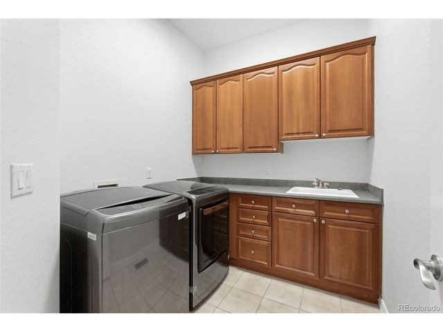 10250 Longview Dr, Lone Tree, CO 80124