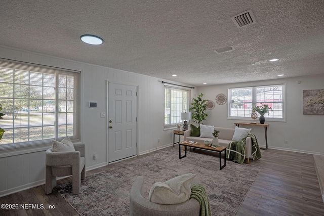 10623 BISCAYNE Boulevard, Jacksonville, FL 32218