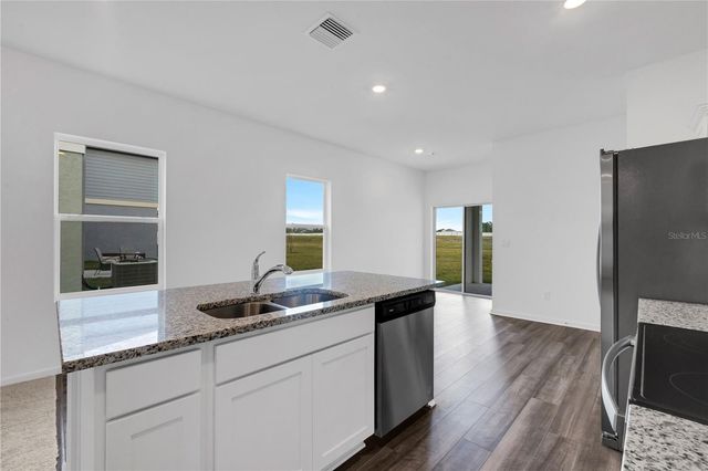 35605 BUTTONWEED TRAIL, Zephyrhills, FL 33541