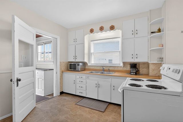 1114 Homewild Avenue, Jackson, MI 49201