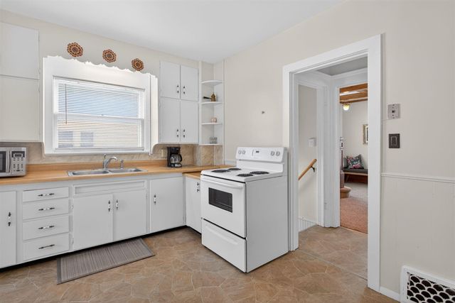 1114 Homewild Avenue, Jackson, MI 49201