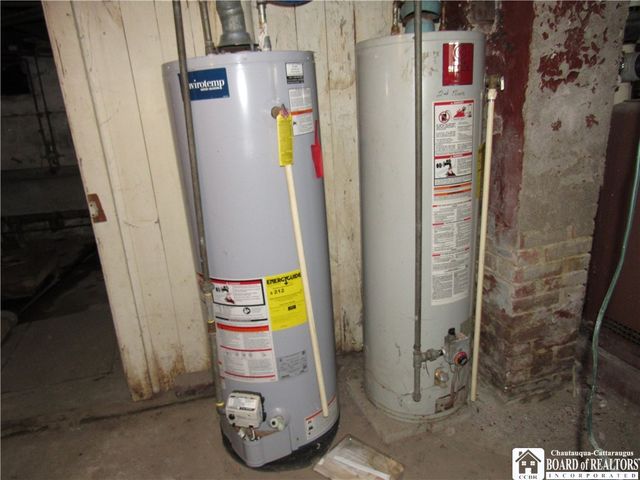 812 Newland Avenue, Jamestown, NY 14701