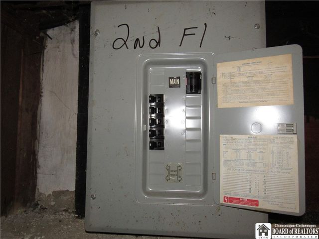 812 Newland Avenue, Jamestown, NY 14701